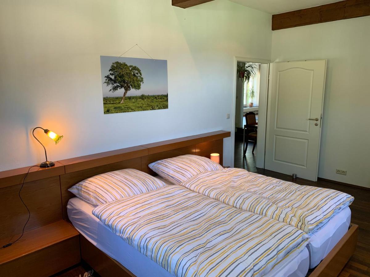 Koebelerhof - Stilvoll Eingerichtete Landwohnung Kordorf Bagian luar foto